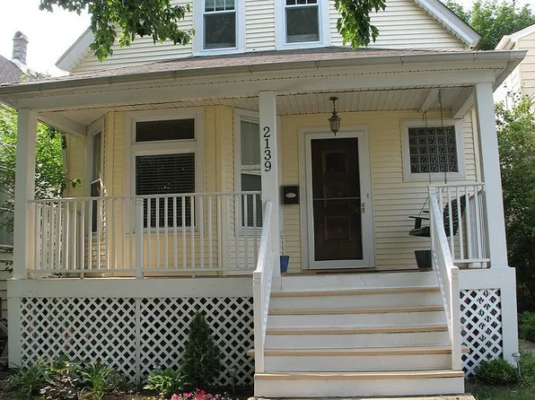 2139 W Berwyn Ave, Chicago, IL 60625