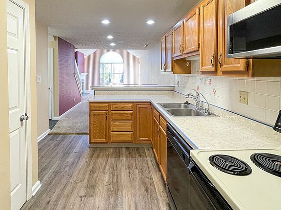 2nd image of 3006 W Applewood Ct