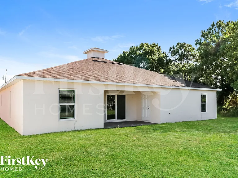 526 SW Dahled Ave — Photo 17