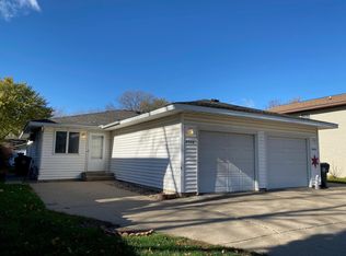 2008 Miller St, La Crosse, WI 54601