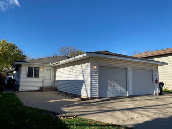 2008 Miller St, La Crosse, WI 54601