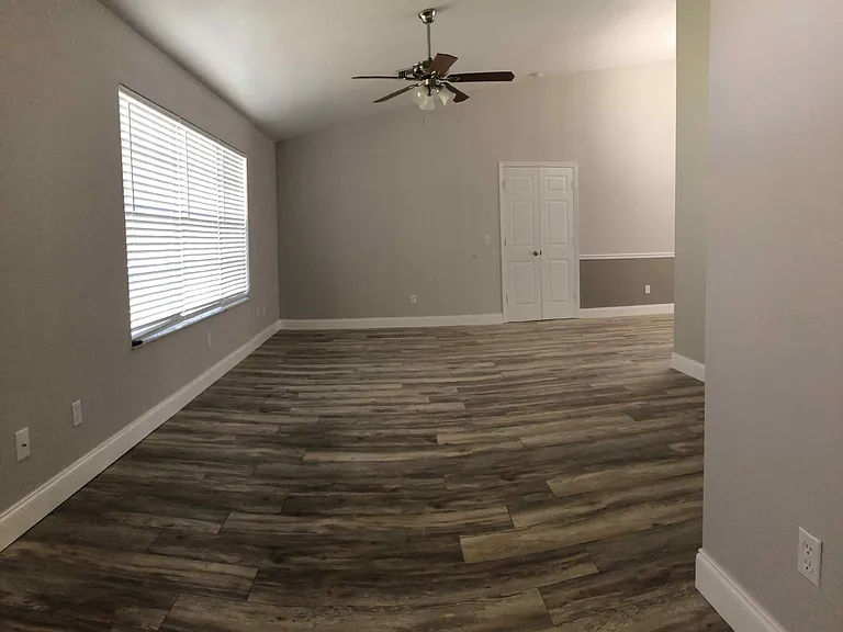 545 Grace St — Photo 9
