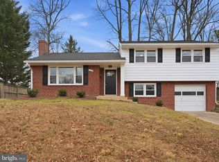 7113 Falcon St, Annandale, VA 22003