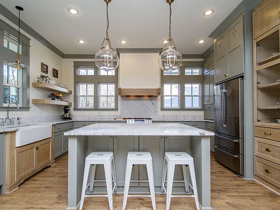 5th image of 866 N Grant St #83