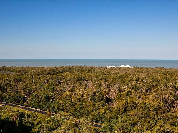 4th image of 7225 Pelican Bay Blvd Unit 1001