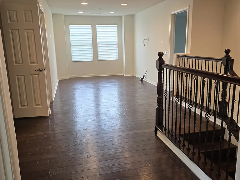 174 Pathway — Photo 10