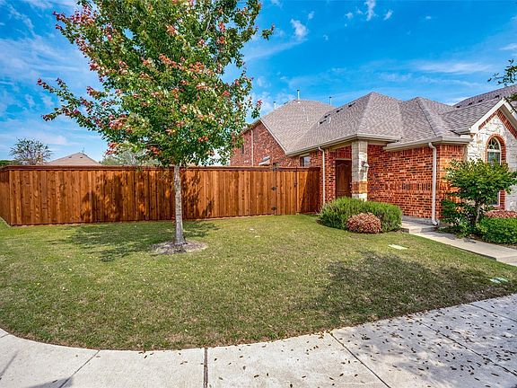 3rd image of 4944 Stray Creek Ln