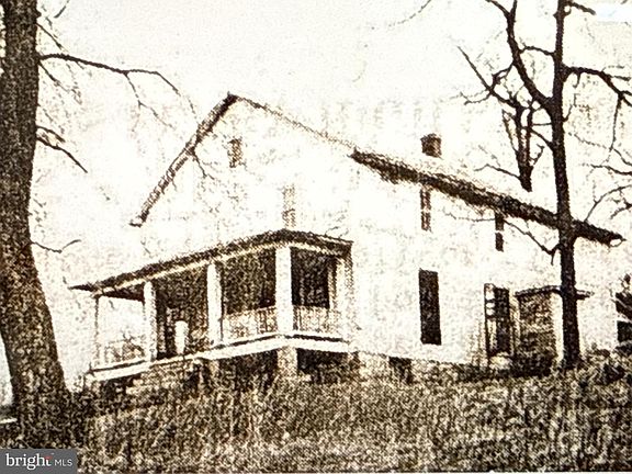 2nd image of 576 Halltown Rd