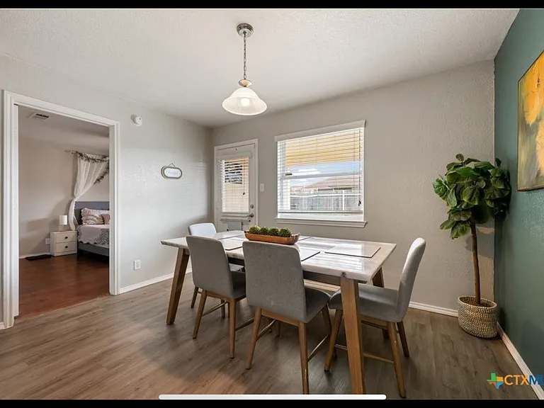 3810 Clementine Dr — Photo 8