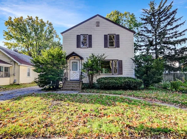 1713 Sheridan Dr, Madison, WI 53704