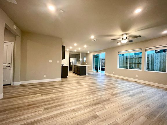5th image of 3814 Ponderosa Pine Ln