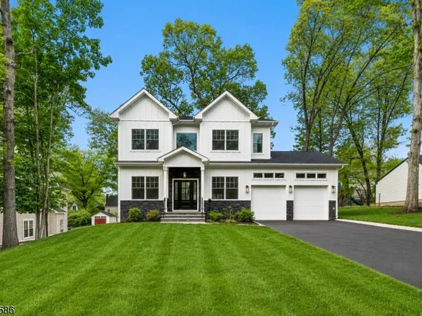 21 Maplewood Dr, Livingston Twp., NJ 07039