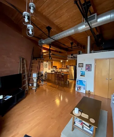 26 Ontario St — Photo 10