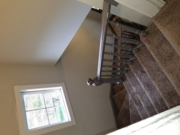4th image of 1512 Yakima Ave