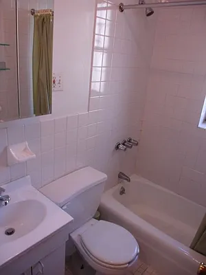 Rented by Glasser Realty LLC | media 7