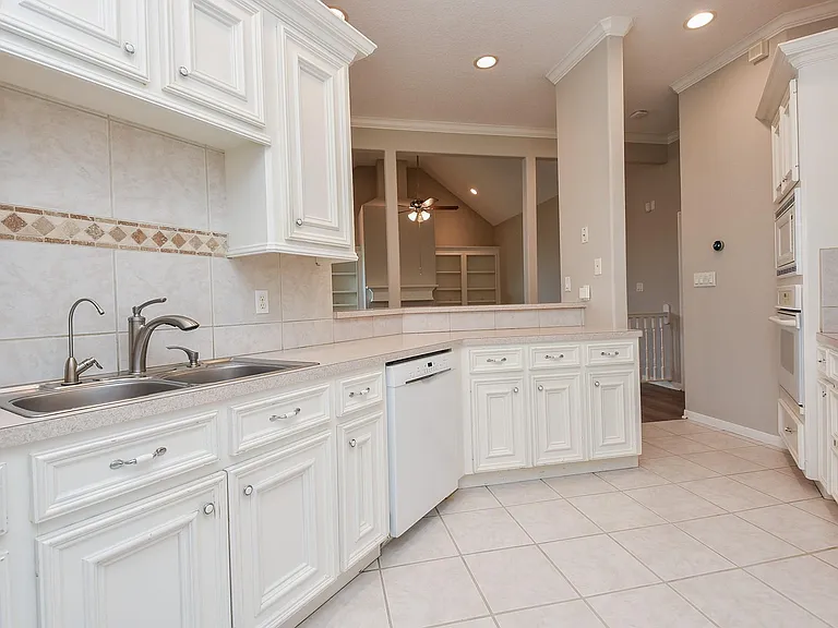 11102 Waxwing St — Photo 7