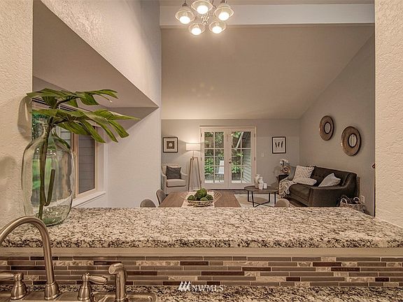 2nd image of 14603 NE 81st St #19-C