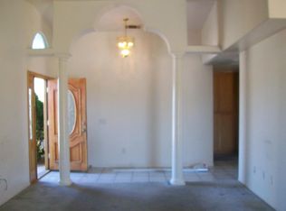 13707 Kiowa Rd, Apple Valley, CA 92307