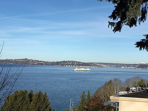 View from private deck facing Magnolia 