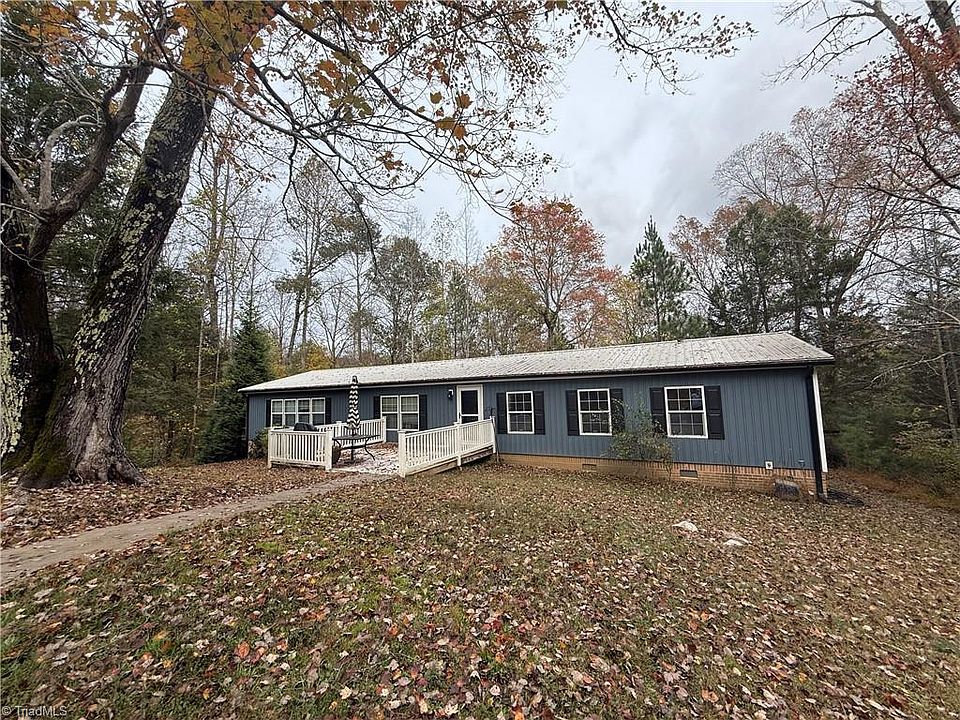 1st image of 1032 Autumn Dr