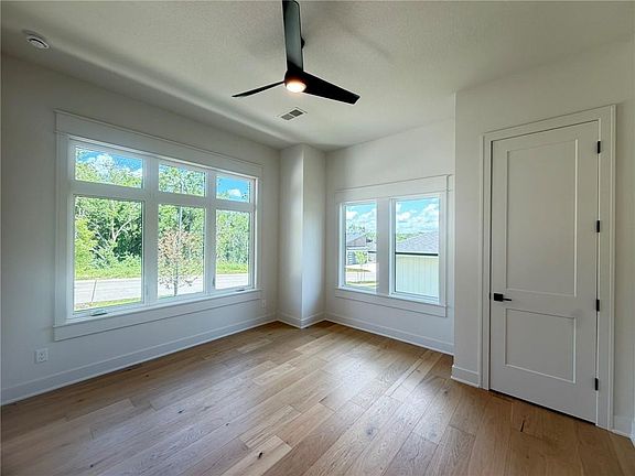 5th image of 22415 W 89th Ter