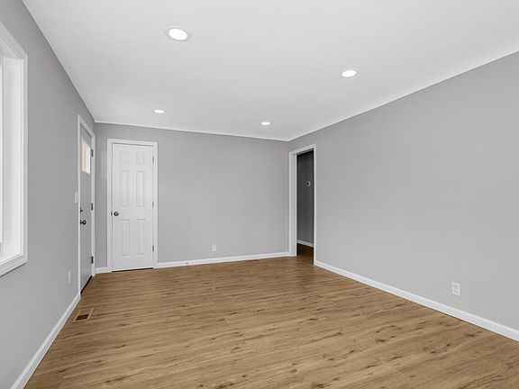 5th image of 4533 Welcome Ave N