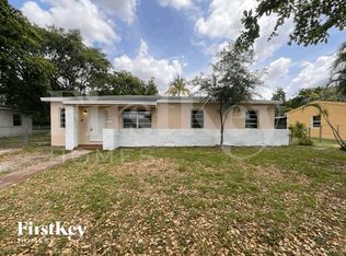 325 NW 190th St, Miami Gardens, FL 33169