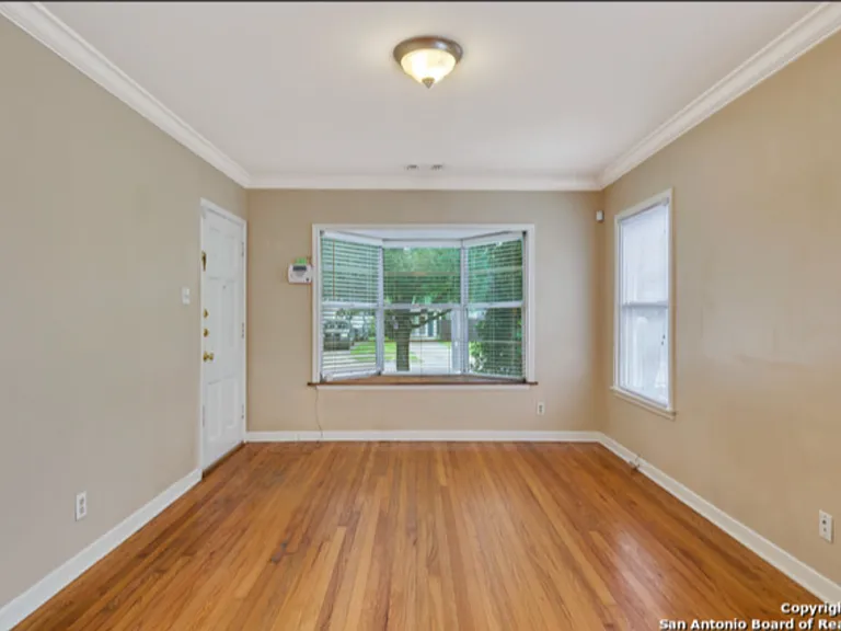 415 N Meadowlane Dr — Photo 4