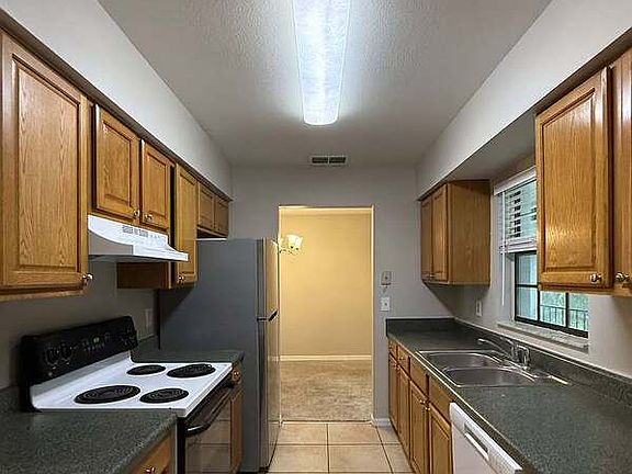 5th image of 500 9th Ave S APT C5