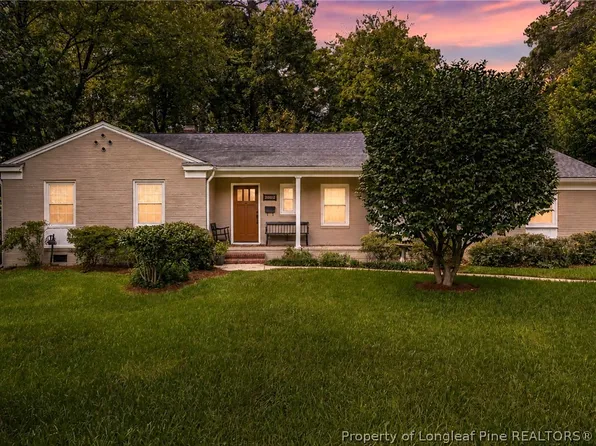 222 Valley Rd, Fayetteville, NC 28305
