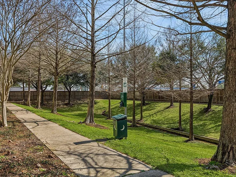 3307 Home Point Dr — Photo 31