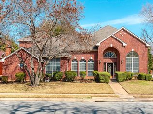 3949 Baylor Dr, Bedford, TX 76021