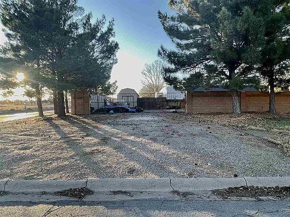 4th image of 1417 S Bonita Dr