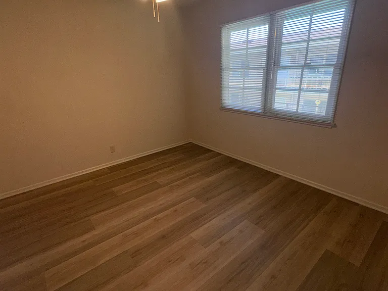 234 S Occidental Blvd #11 — Photo 7