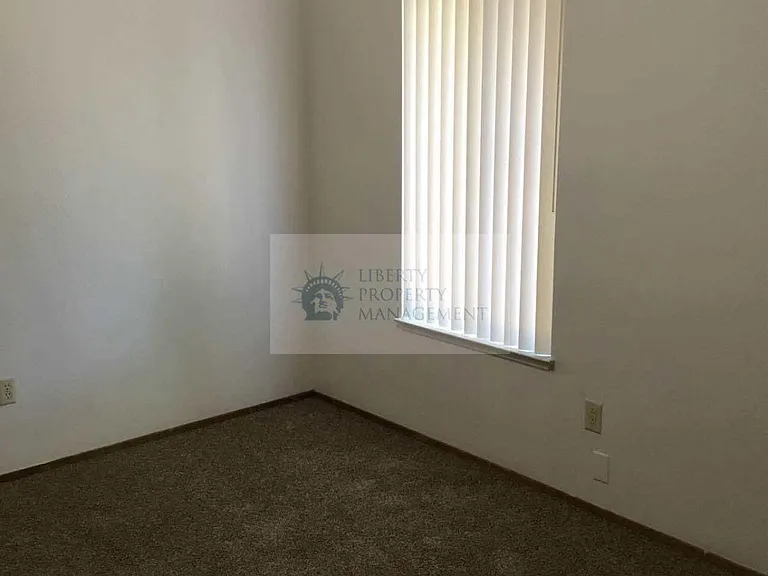 1640 W Rumble Rd #A — Photo 12