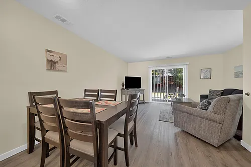 3835-3906 Vale Dr Photo 1