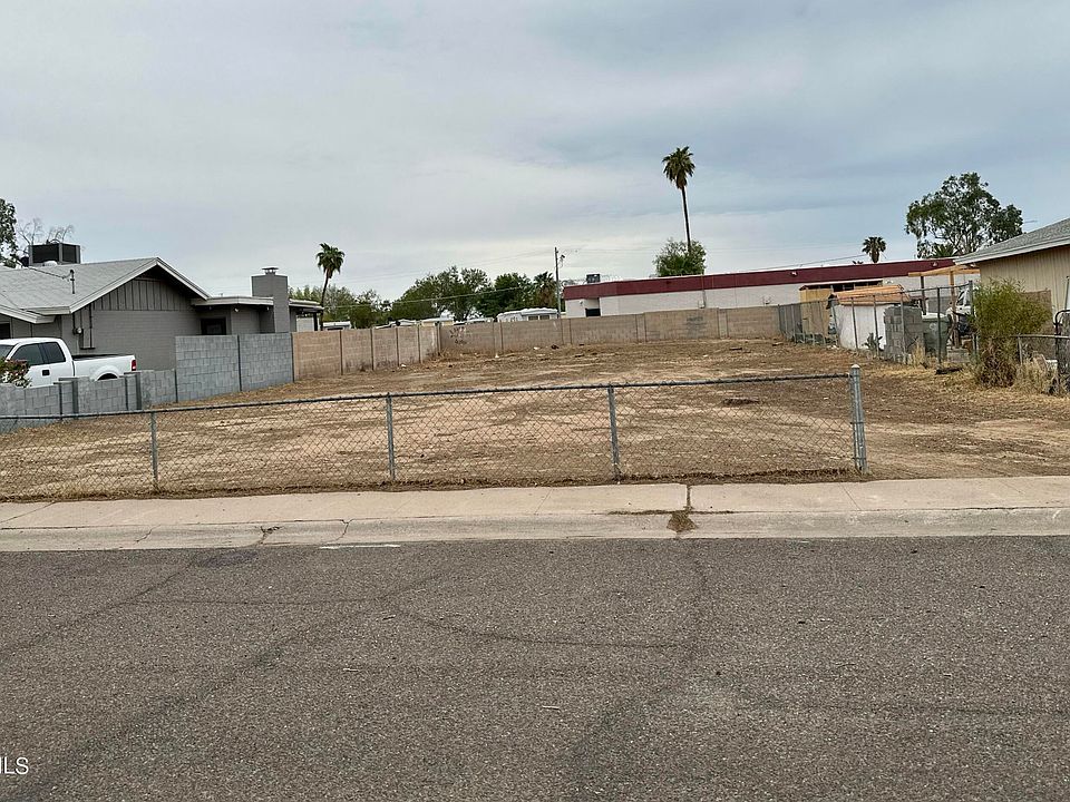 2nd image of 5839 W Citrus Way