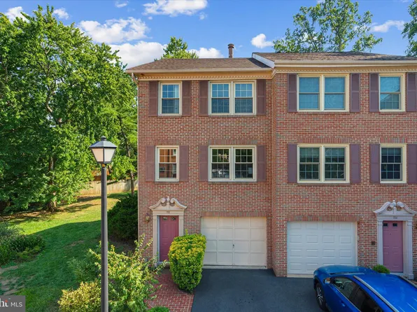 722 W Glebe Rd, Alexandria, VA 22305