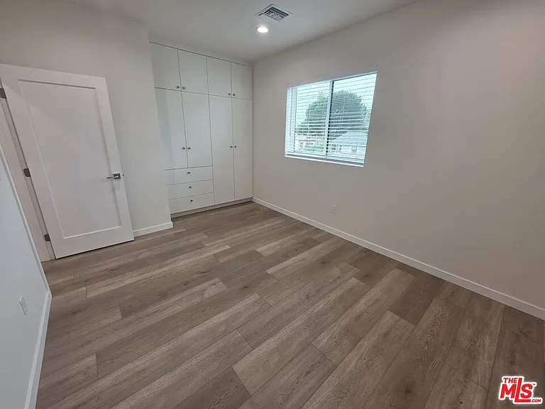 6748 Ben Ave — Photo 14