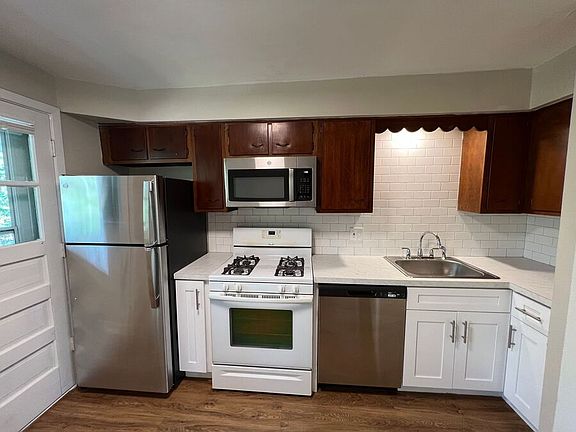 2nd image of 320 N Harvard Ave #F