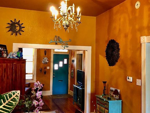 4th image of 325 E Corona Ave