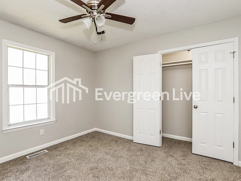 3404 Lovington Ct — Photo 11