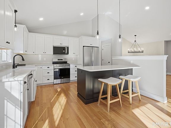 4th image of 70 South Road