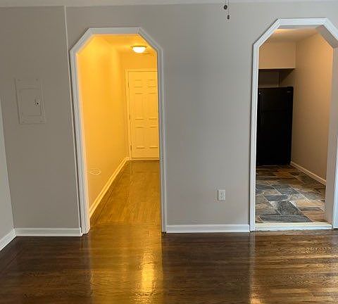 3rd image of 671 Lincoln Ave APT 303