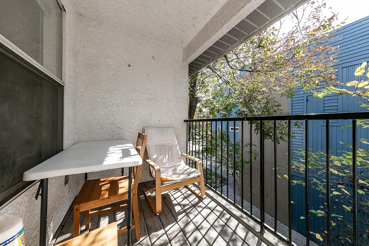 Building Photo - 2824 Rio Grande St #204