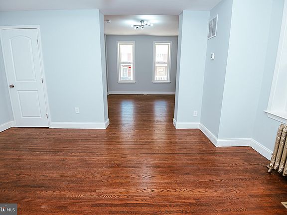5th image of 54 East Ave