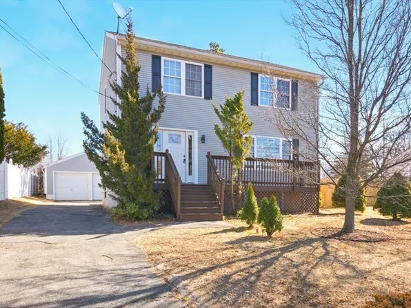 59 Pine Grove St, Springfield, MA 01119