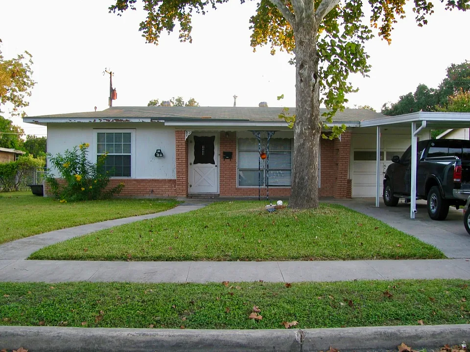642 Pilgrim Dr