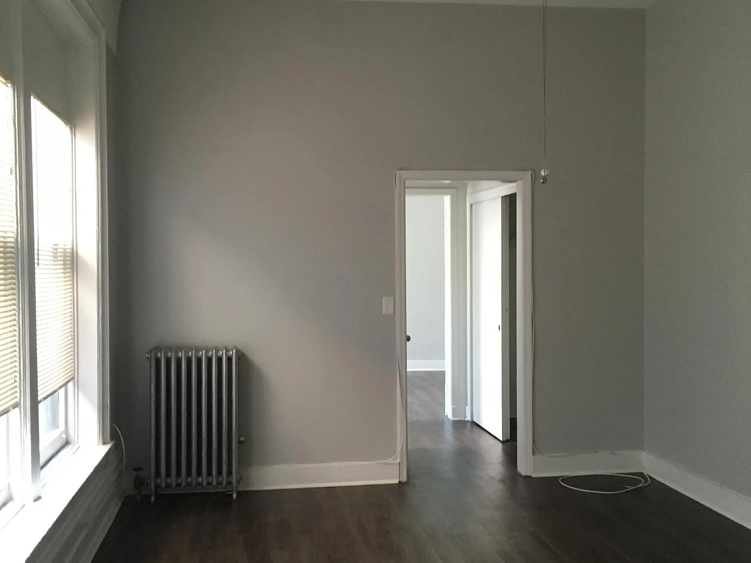 2717 N Pine Grove Ave — Photo 2