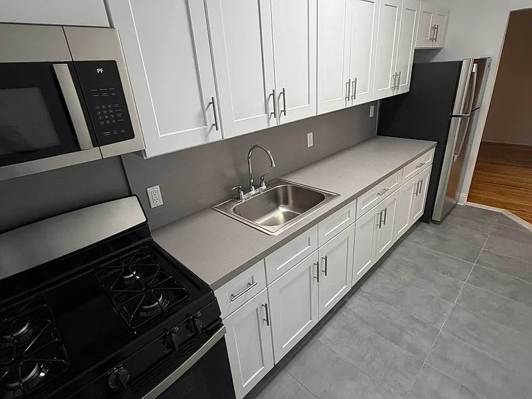 143-23 Barclay Ave #4G — Photo 6
